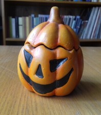 Zucca candela halloween in