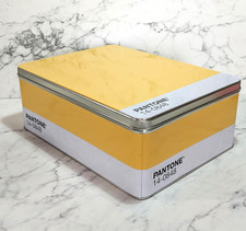 Seletti Pantone Universe
