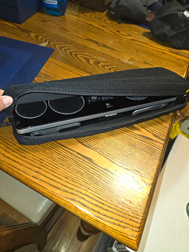 Logitech model 684 - 684, sistema
