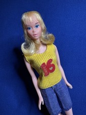 Mattel Sweet Sixteen Barbie Su Corpo Standard con outfit Originale