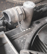 253101C606 Radiatore  HYUNDAI GETZ 1.5 16V CRDi VGT Ber. 3p/d/1493cc