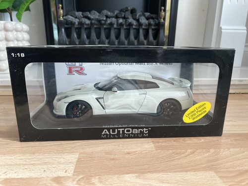 Nissan r35 bianco opaco - nissan,