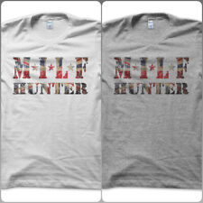 T-Shirt Maglietta MILF Hunter UK Spiritosa Sexy Sex Funny Happiness Fun Uomo