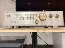 Luxman C-05 Twin-Monolithic