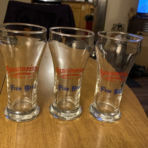 Tre bicchieri birra