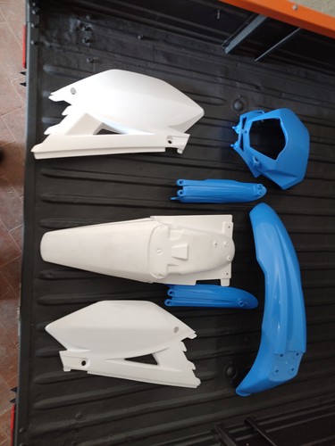 Kit plastiche originali - originali, tm