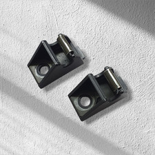 2x Nissan Micra K11 Cappelliera Supporto Clipper Supporto Rivestimento Bagagliaio