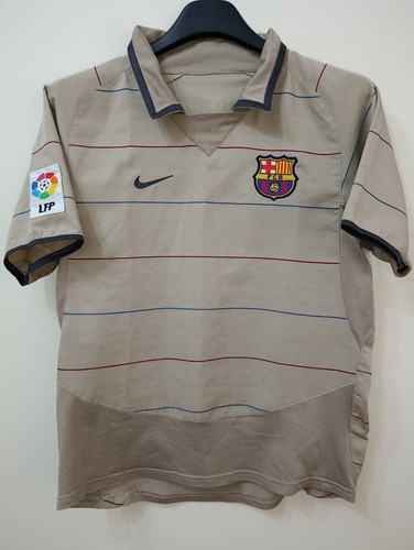 Barcelona 2003 2004 - barcelona, away