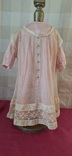 Antico vestito bambola