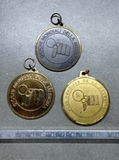 Serie Di 3 Medaglie Medicina