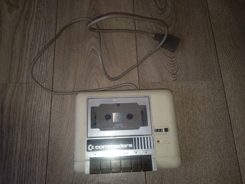 235 datasette commodore 64 - datasette.,