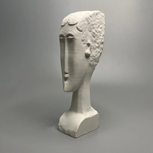 Scultura astratta moderna