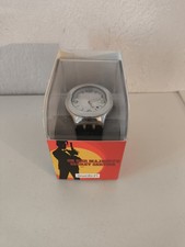 Swatch James Bond 007 on her