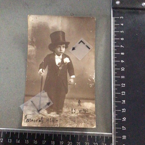 Foto,bambino,cilindro,frac,ves