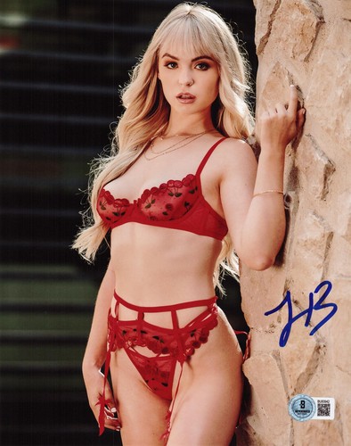 Hot sexy lilly - hot,