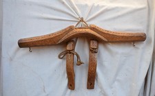 ANTICO GIOGO PER BUOI  scultura  in LEGNO  -LAMPADARIO. restaurato