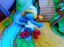 22126 Schtroumpfette en