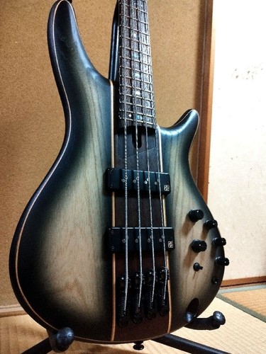 Basso elettrico premium ibanez - basso,
