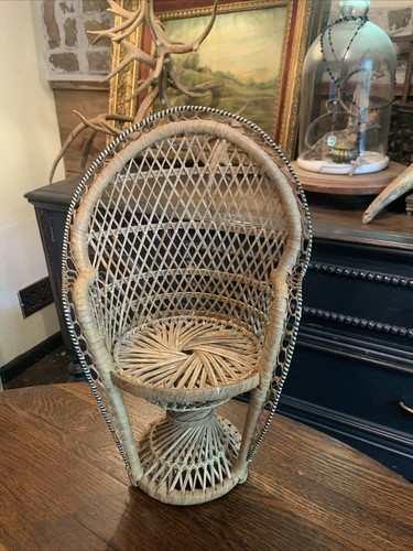 Vintage vimini pavone