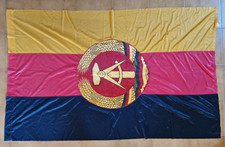 Bandiera Militare DDR Germania Est con emblema su entrambi i lati 120 x 200 cm