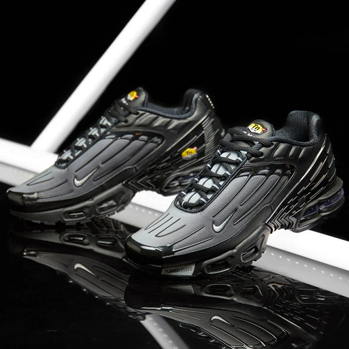 Nuove scarpe ginnastica - nuove, da