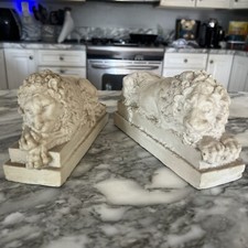 Set scultura leoni dormienti
