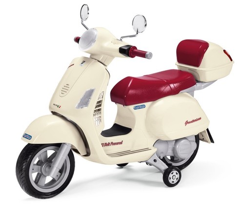 Vespa bianca mon amour - amour, rosa