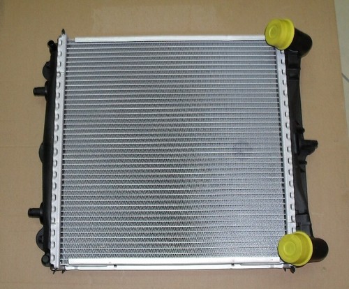 Radiatore destro acqua motore - destro,