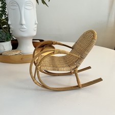 Sedia a dondolo vintage in