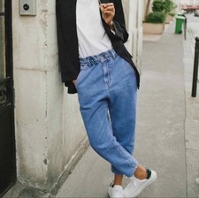 Jeans denim rigidi nuovi con