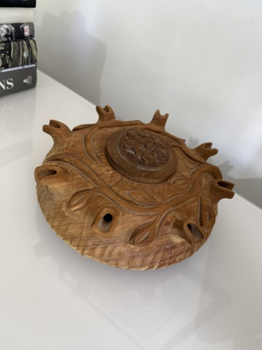 Large friends handcarved - large,,