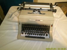 VINTAGE OLIVETTI LINE A 88