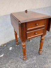 TAVOLINO CON ALETTE - GAMBE