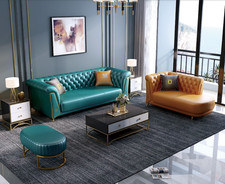 Divano moderno colorato in