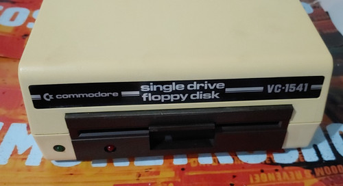 Commodore floppy 1541 - vc, early