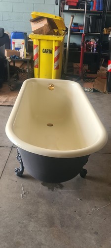 Vasca bagno con piedini - da,