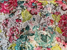 Tessuto Pizzo Floreale (scampolo 1 Metro Alto 70 Cm+ Ritagli Vari)