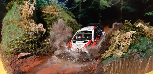 Toyota yaris diorami - toyota,