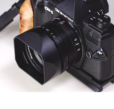 Paraluce quadrato in metallo