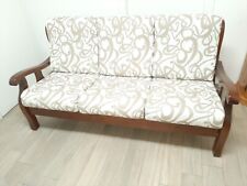 Divano usato a 3 piazze con struttura in legno massiccio e doghe