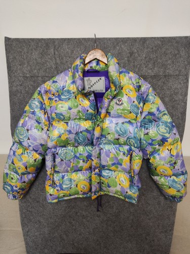 Moncler puffer jacket gilet - moncler,