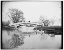 Canoa, barche, ponti pedonali