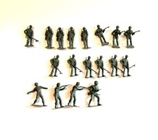 Matchbox Toy 1/32 Soldatini fanteria americana con sminatori anni 70