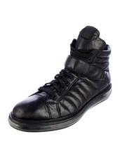PRADA Levitate Black Quilted
