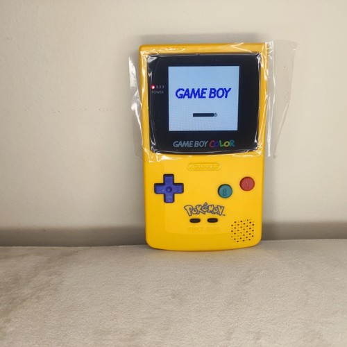 Gameboy color giallo pokemon - color,