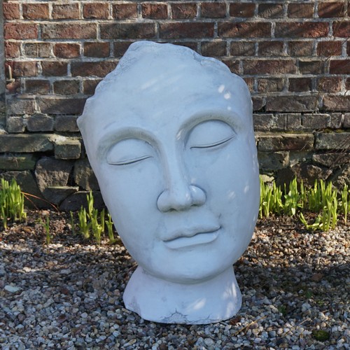 Grande busto scultura moderna