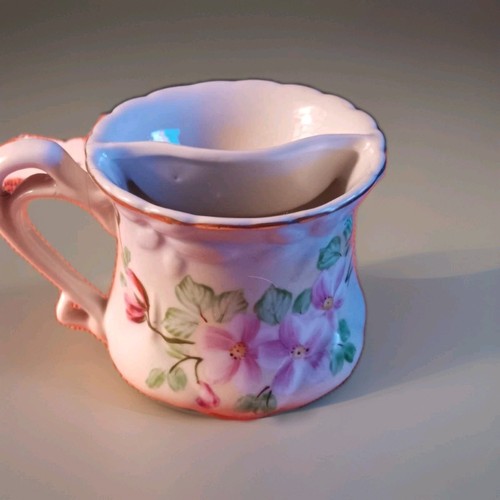 Antica tazza barba - barba, firmata