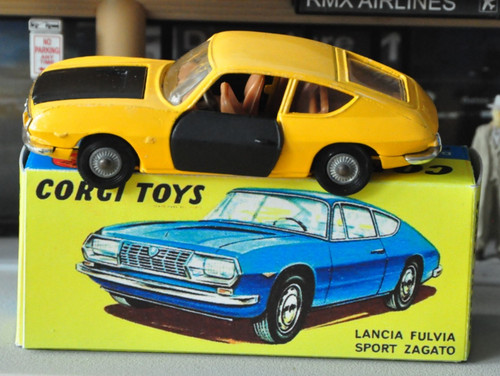 Corgi toys 332 - lancia, fulvia
