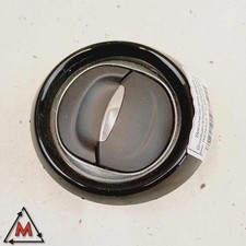 Aeratore rh 687606325R per RENAULT CAPTUR MK1 2013-2017 usato (111875)