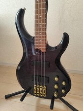 ibanez BTB 400 MQ base attiva